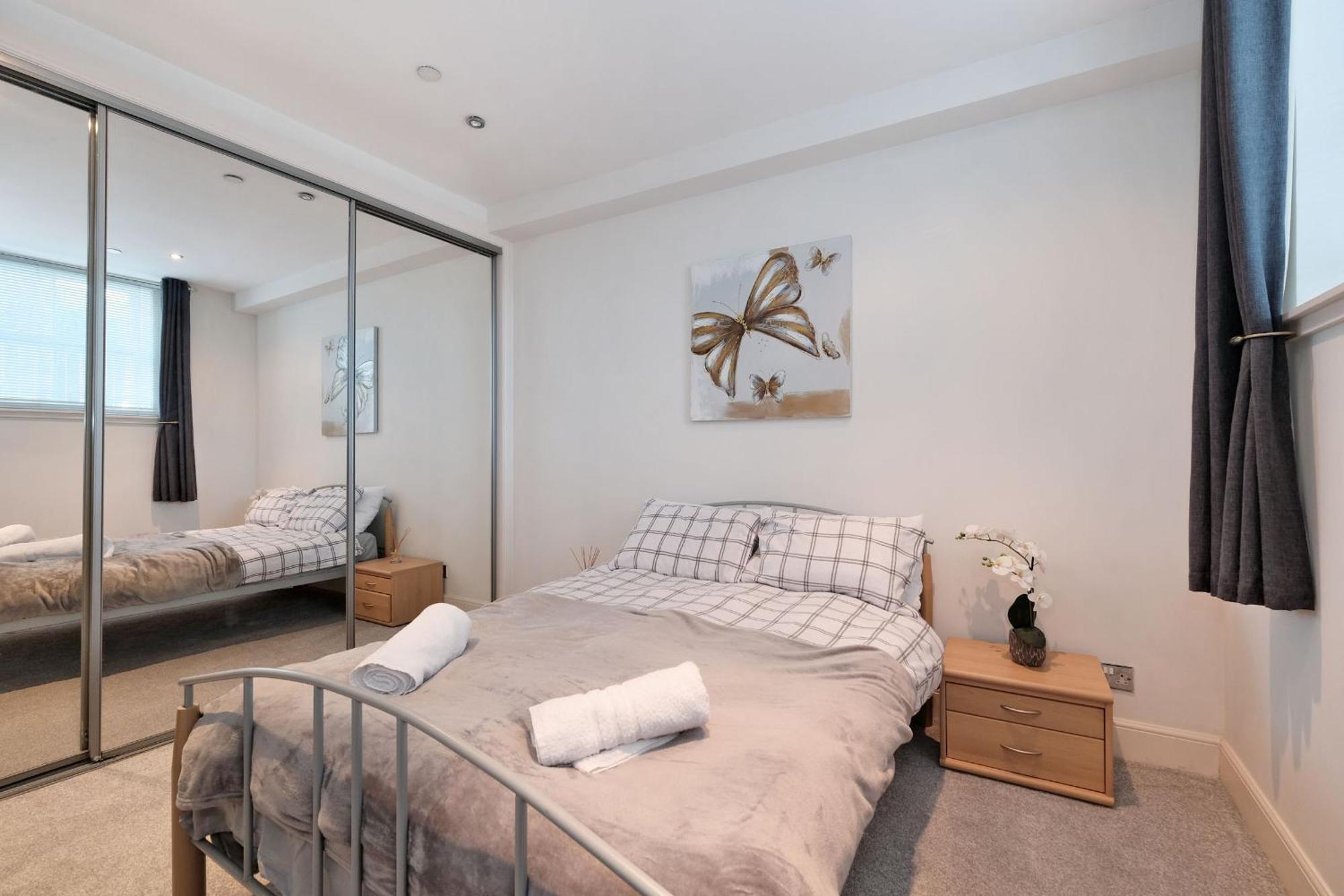 Apartment One Of A Kind Historic 3 Bedroom